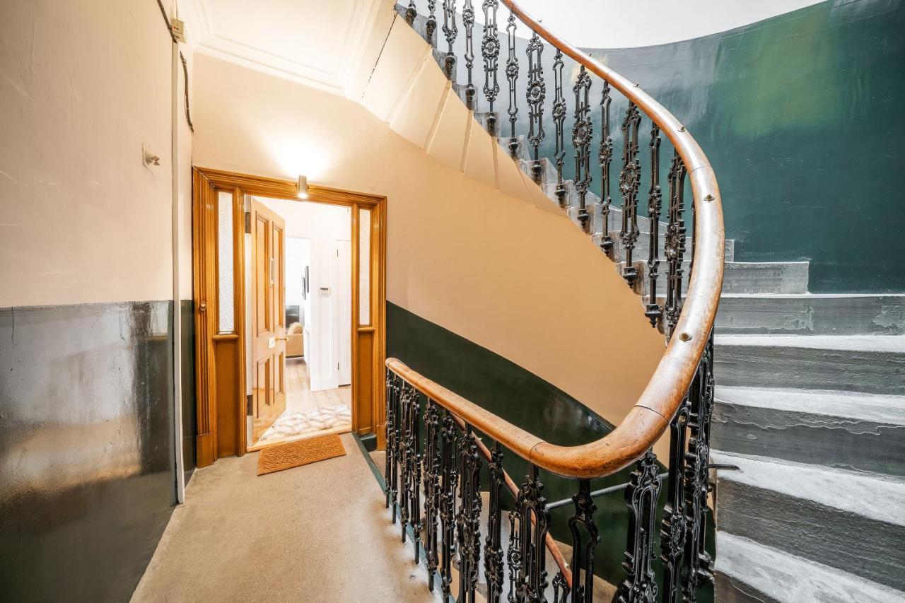 Jane'S Place - Chic 2 Bed Apartment Dundee Exteriör bild