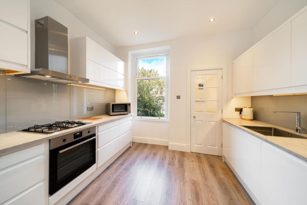 Jane'S Place - Chic 2 Bed Apartment Dundee Exteriör bild
