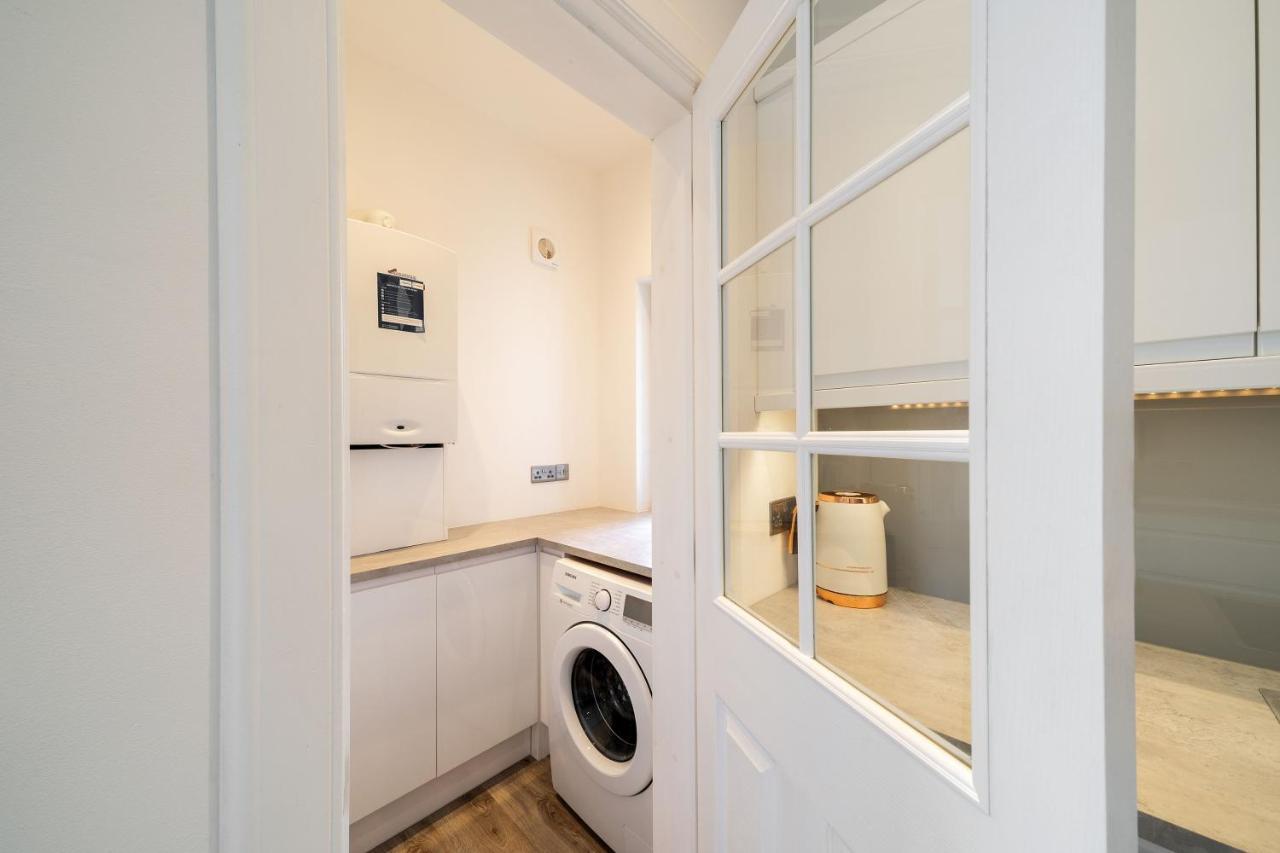Jane'S Place - Chic 2 Bed Apartment Dundee Exteriör bild